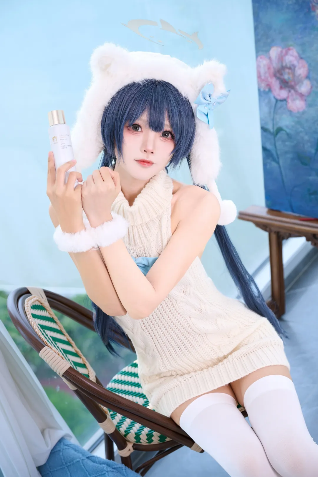 Anime convention White stockings Fuzzy outfit and skin tone difference prevention tips - Image 1