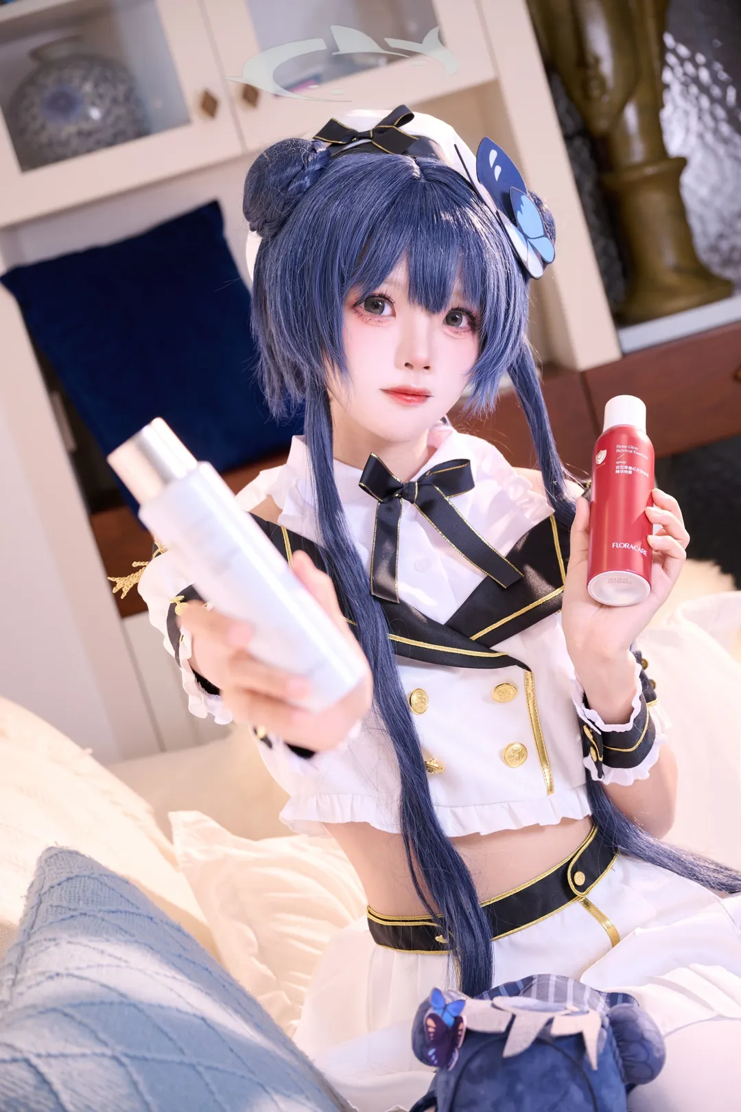 Anime convention White stockings Fuzzy outfit and skin tone difference prevention tips - Image 2