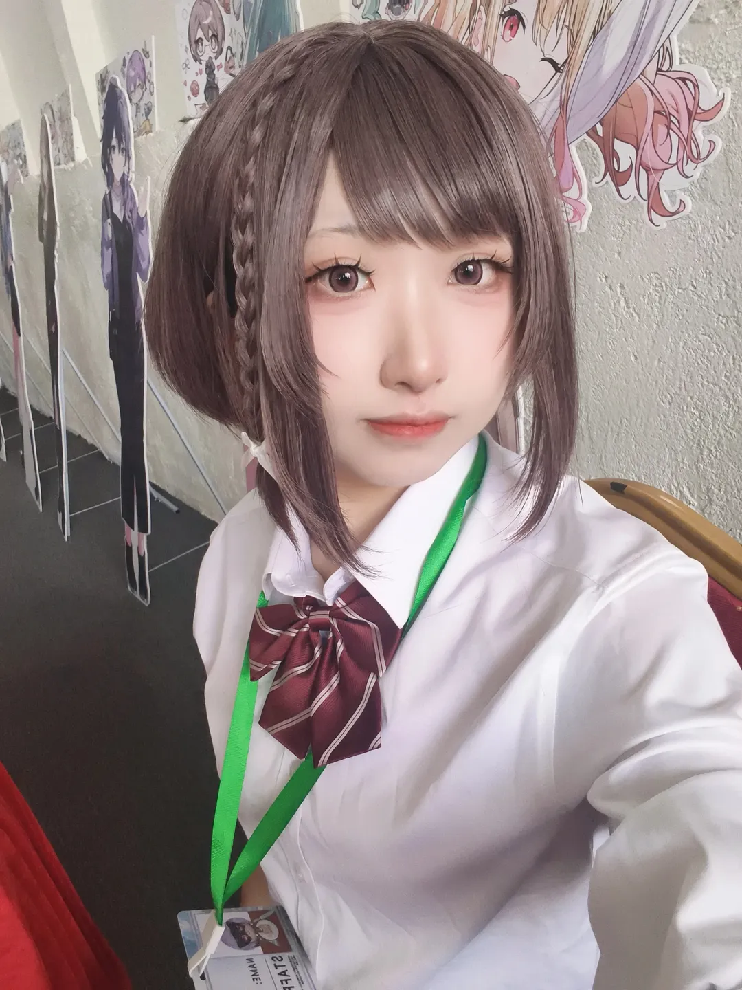 【东云绘名cos】广烤打工拉磨的Staff日常 - 第 2 张