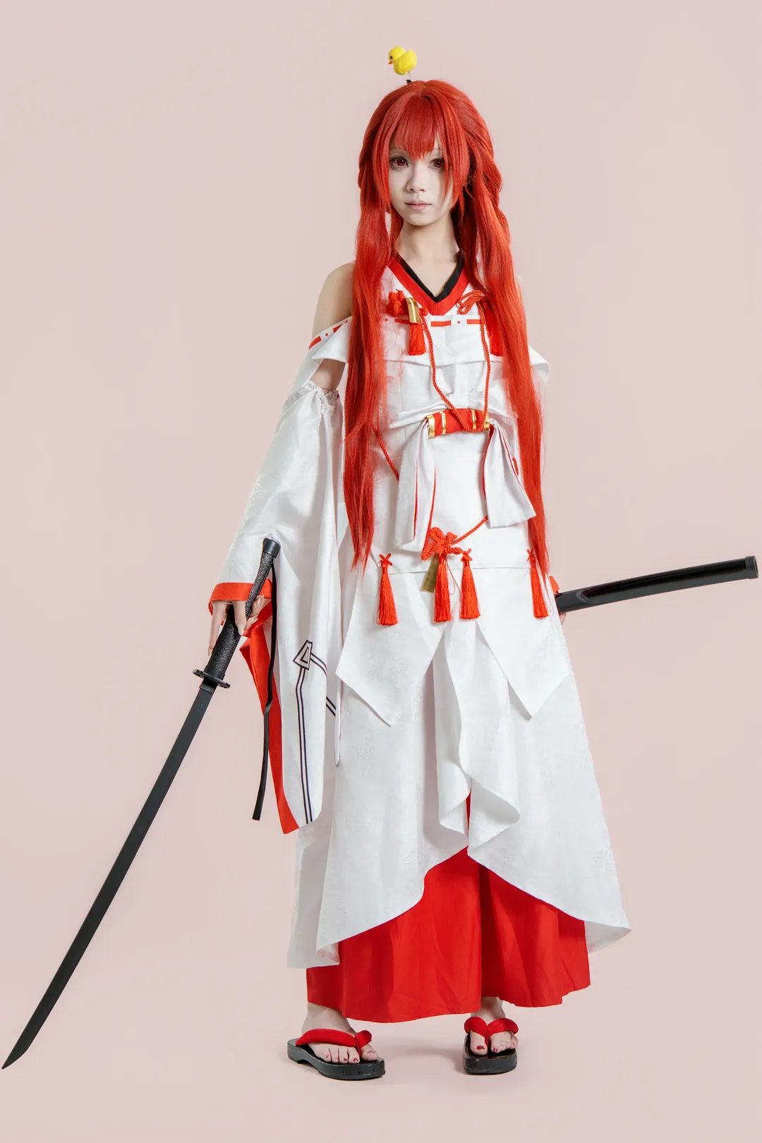 【上杉绘梨衣cos】红发巫女的双刀记录 - 第 2 张