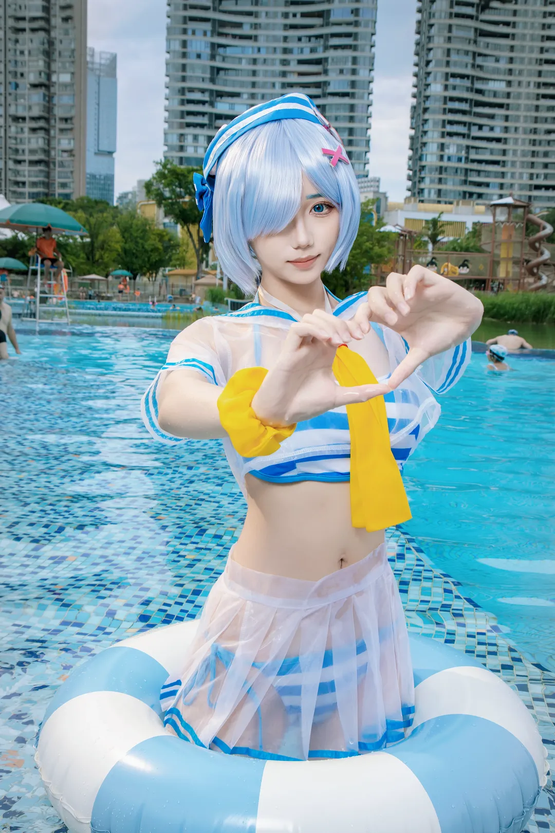 【蕾姆cos】从零开始的异世界生活之夏日泳装篇 - 第 1 张