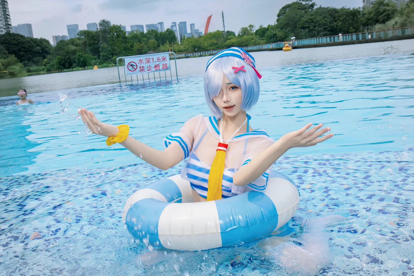 【蕾姆cos】从零开始的异世界生活之夏日泳装篇 - 第 3 张