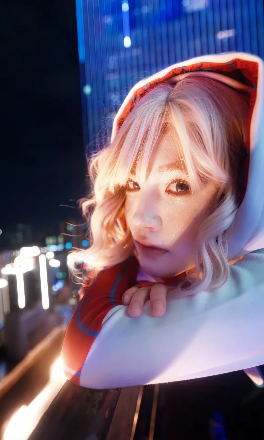 【格温cos】蜘蛛侠格温天台夜景，索尼相机下的光影记录 - 第 1 张