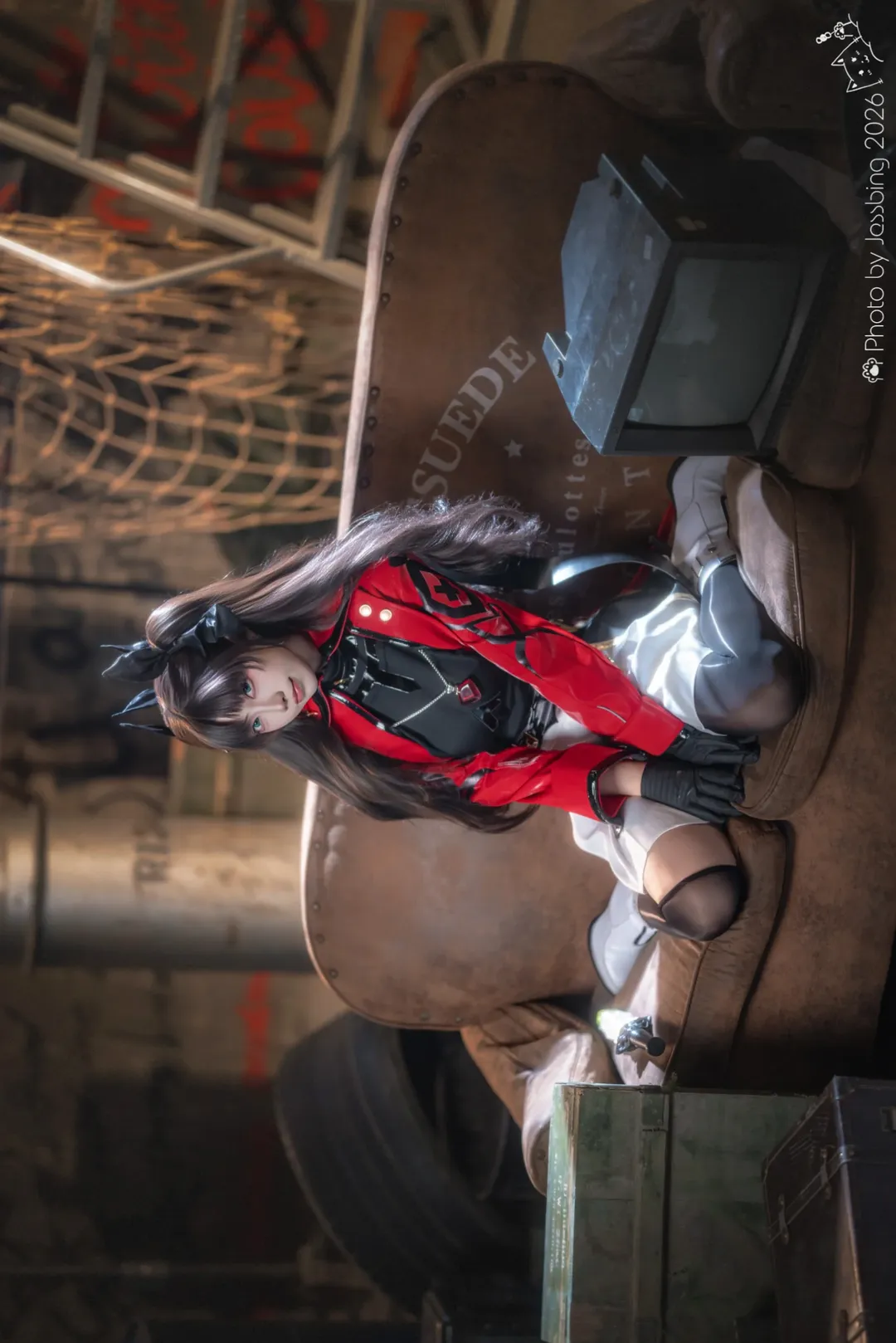 【远坂凛cos】崩坏星穹铁道联动，这套红黑战斗服太飒了 - 第 4 张
