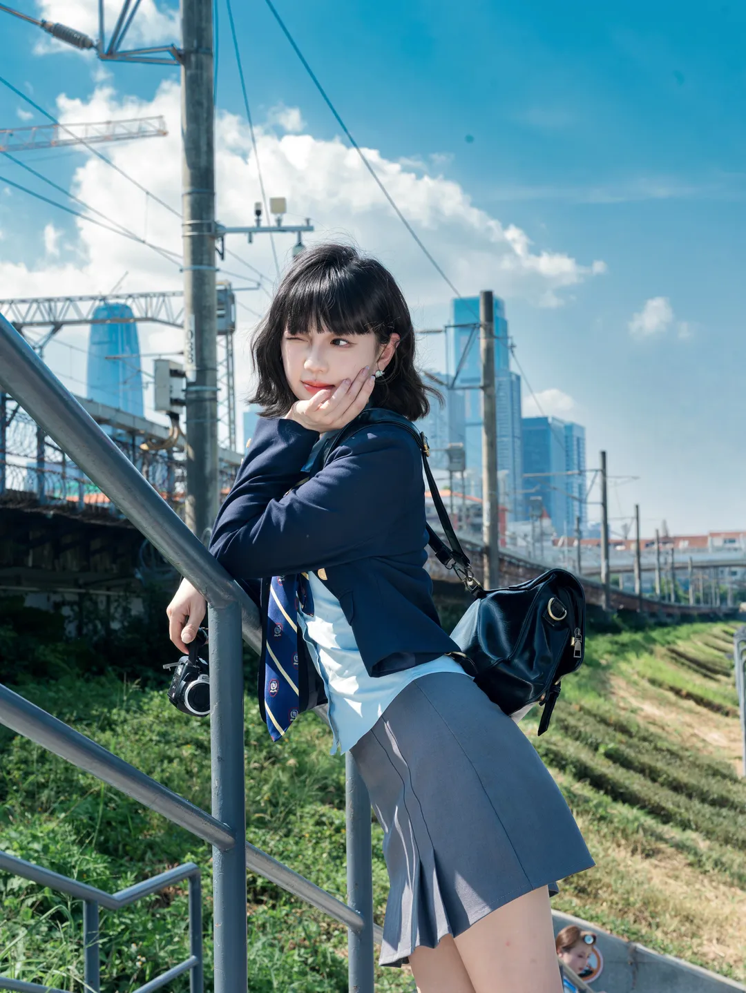韩系学院风铁道少女 阳光下的制服写真 - 第 6 张