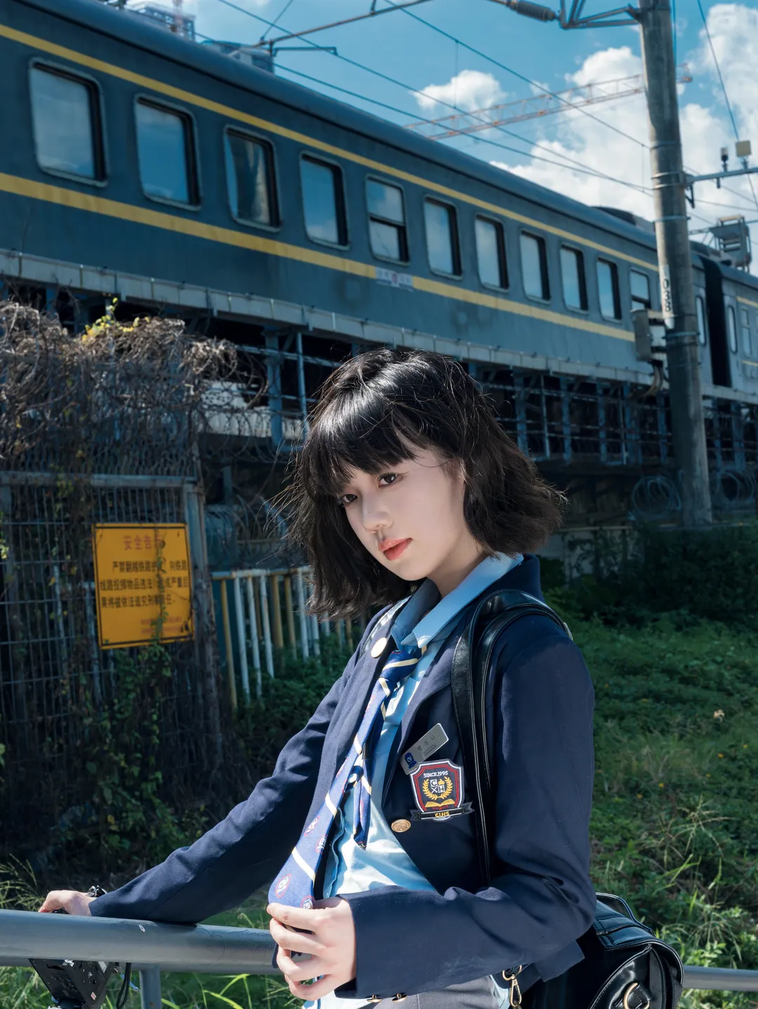 韩系学院风铁道少女 阳光下的制服写真 - 第 7 张