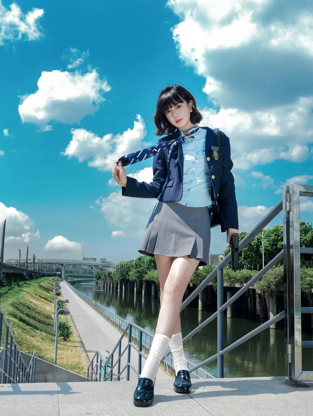 韩系学院风铁道少女 阳光下的制服写真 - 第 8 张