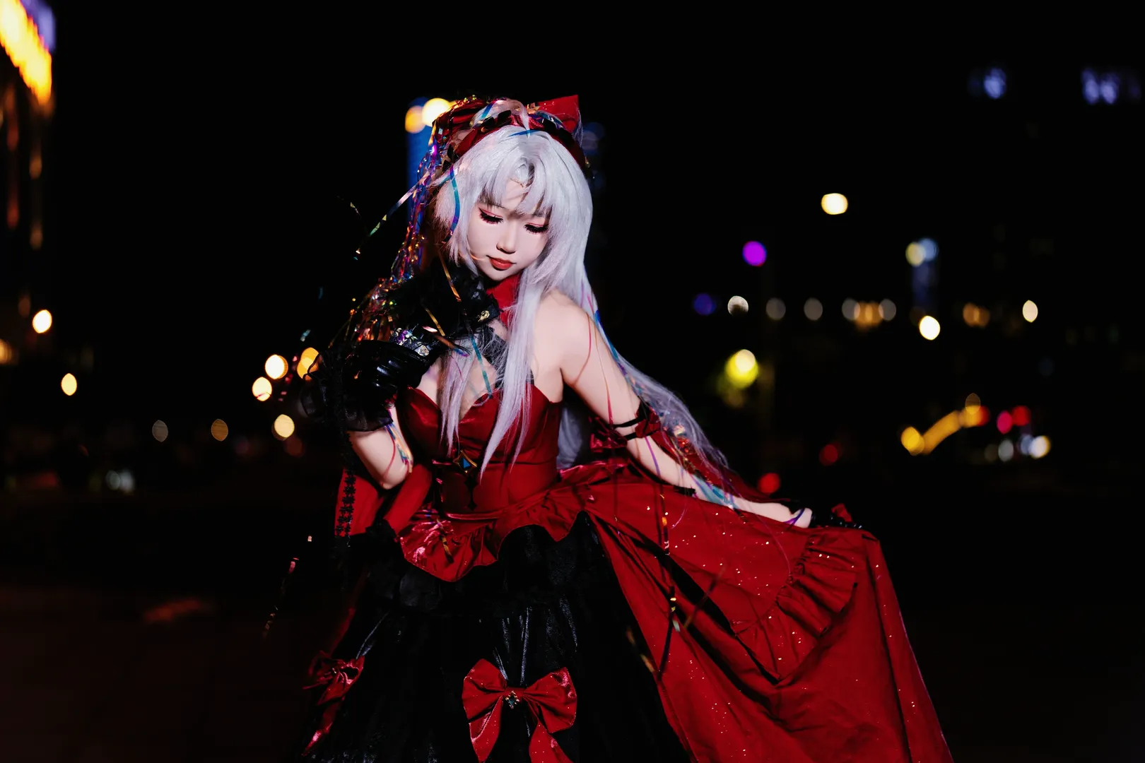 【珂莱塔cos】鸣潮夜色下的红黑华服演绎 - 第 2 张