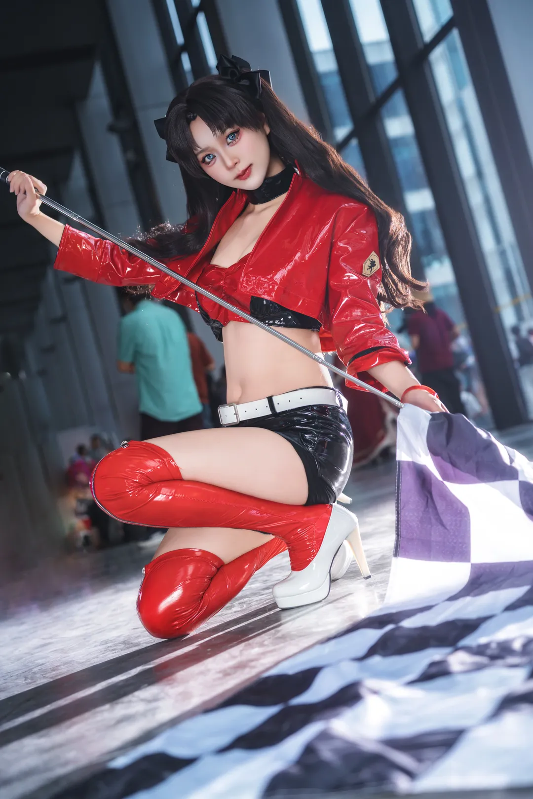 【远坂凛cos】赛车服造型漫展场照返图 - 第 1 张