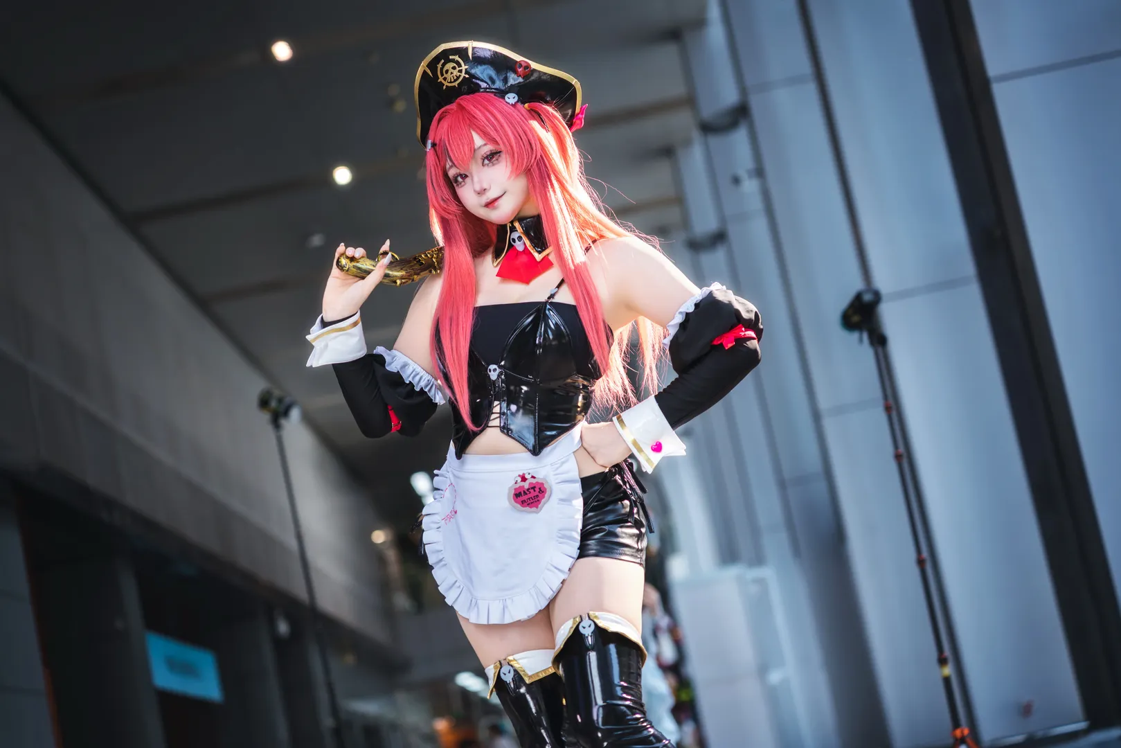 [Master cosplay] Convention photos casual snap, the collision of glossy Leather jacket and long boots in Goddess of Victory: New Hope - Image 2