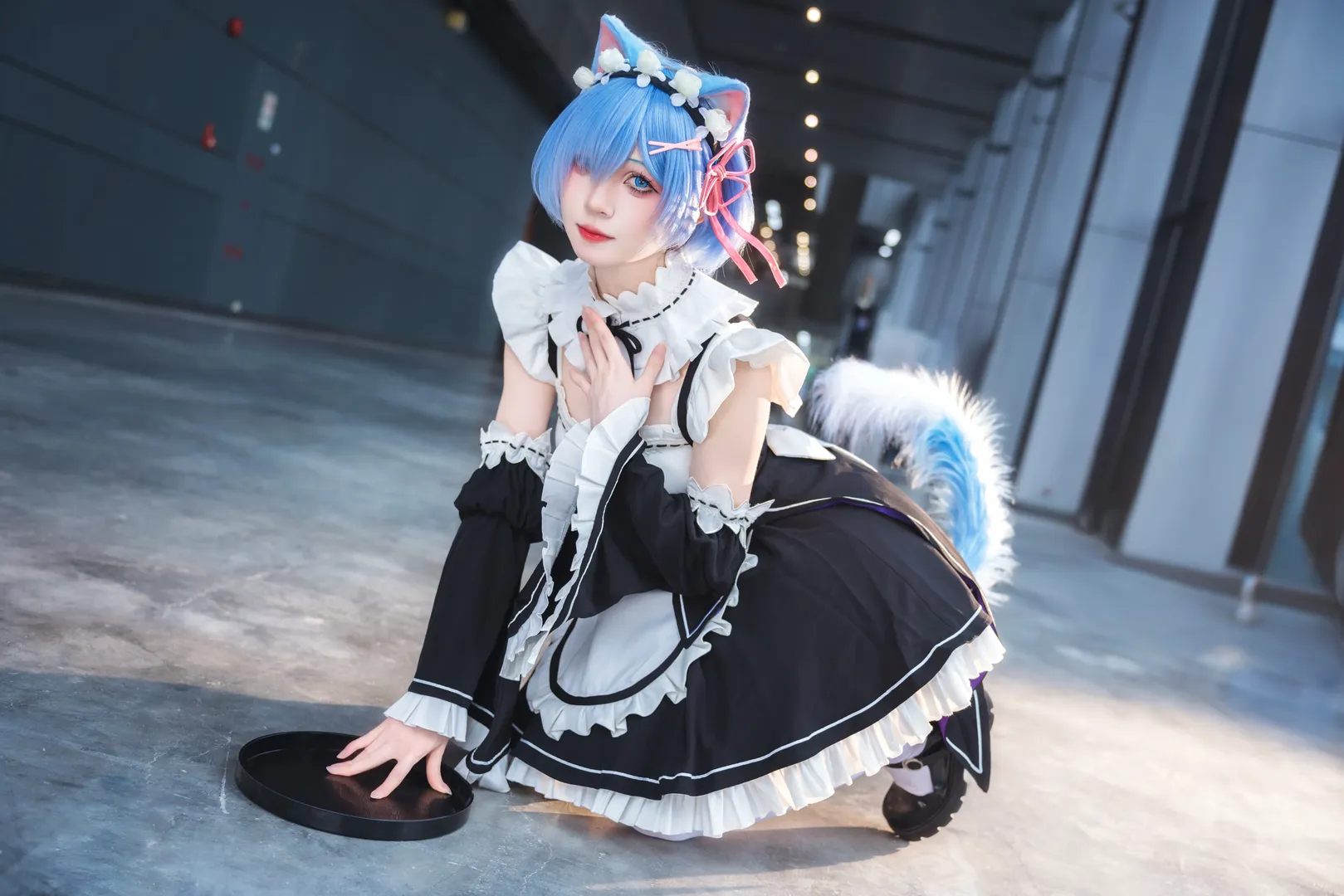 【蕾姆cos】萤火虫漫展现场的女仆装小猫娘 - 第 2 张