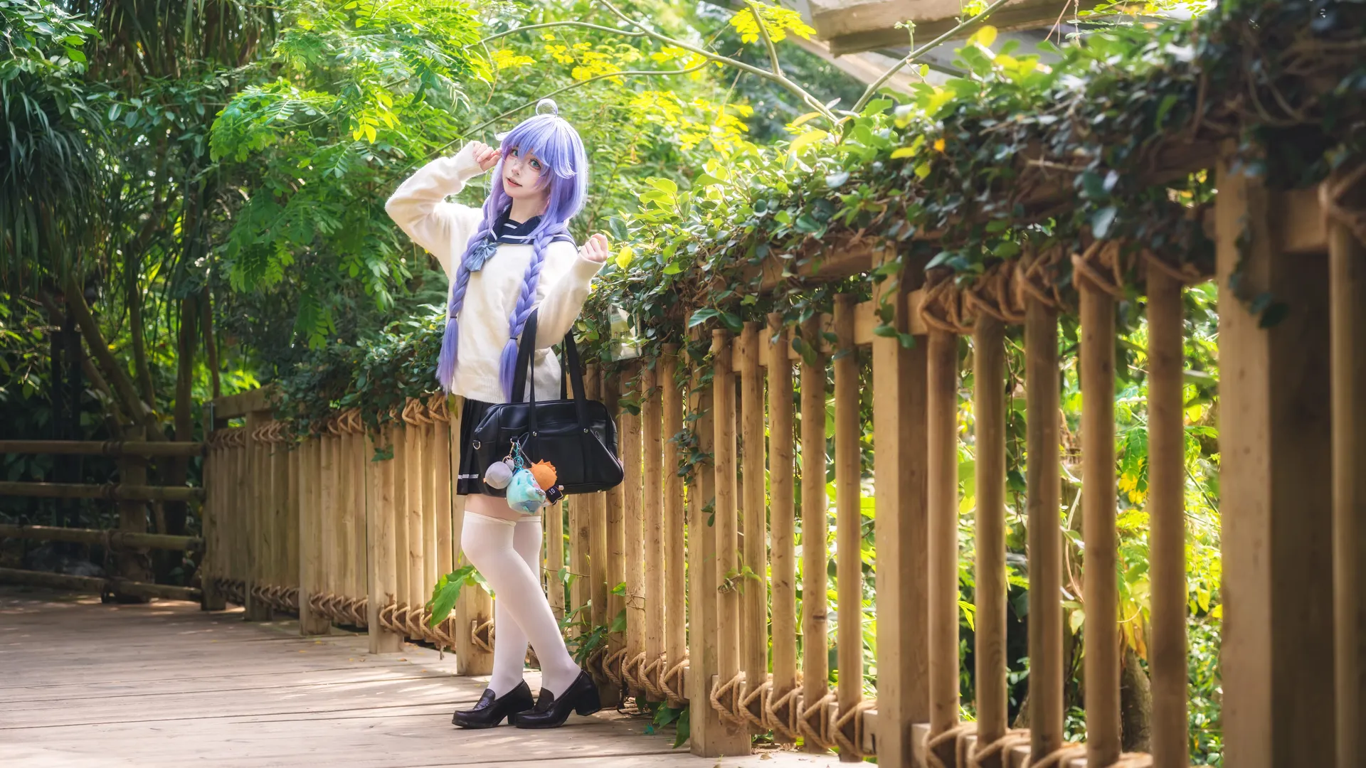 【洛琪希cos】华南植物园里的水手服少女