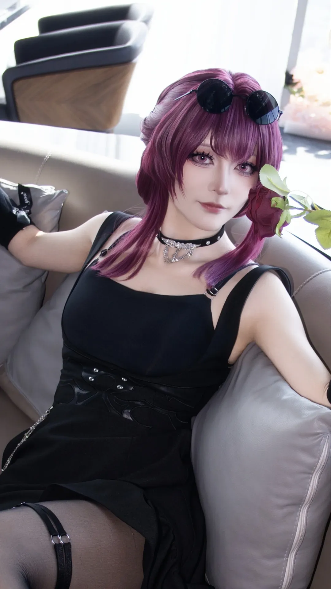 【卡芙卡cos】崩坏星穹铁道的暗夜与红玫瑰 - 第 4 张
