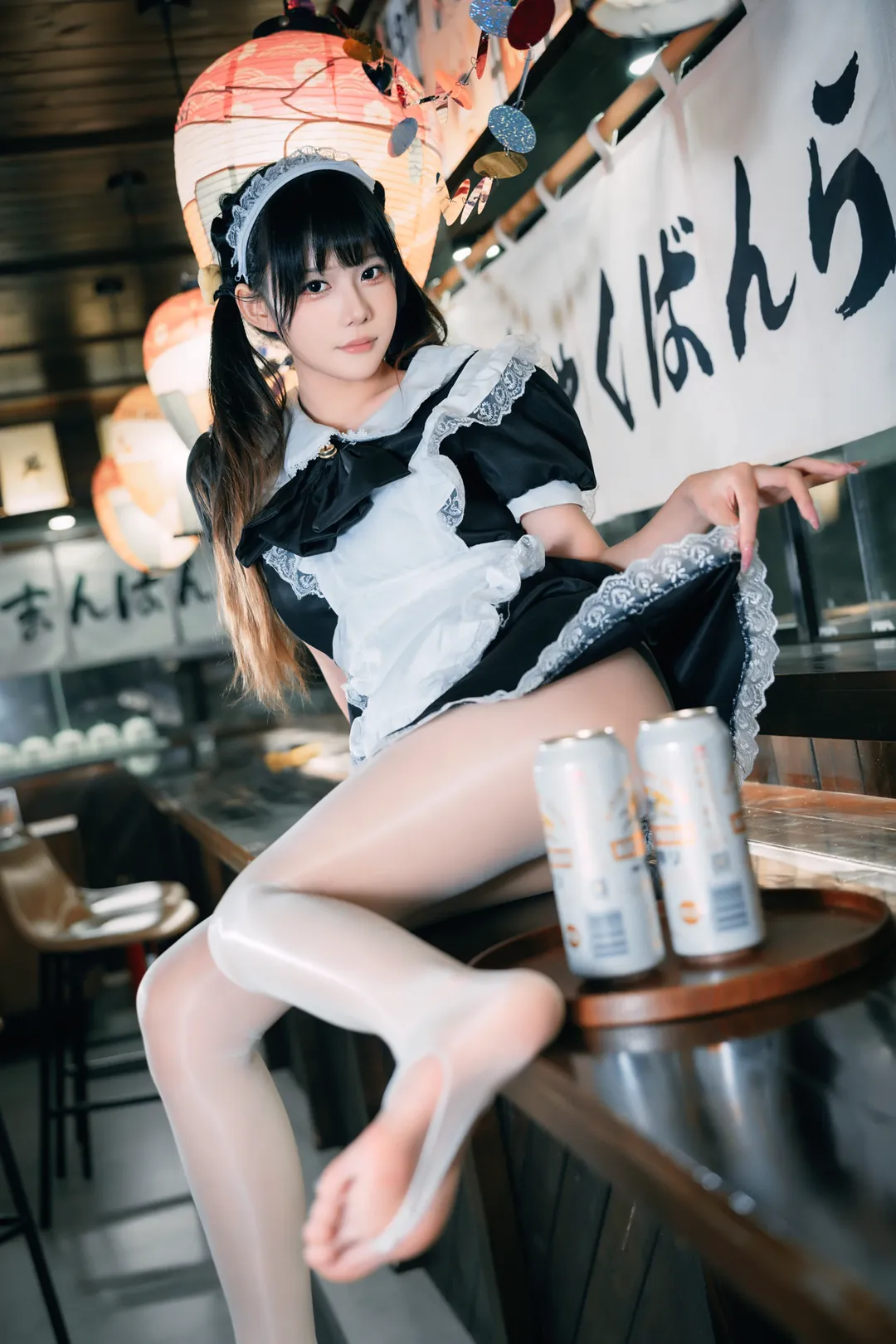 深夜居酒屋里的微醺女仆装记录 - 第 1 张