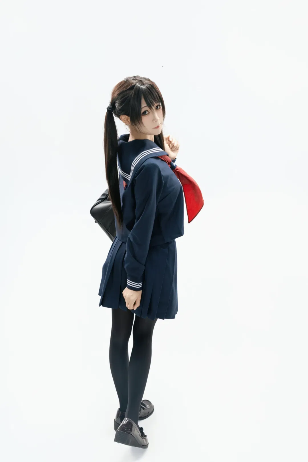双马尾JK制服写真，白棚定格日系女高日常 - 第 2 张
