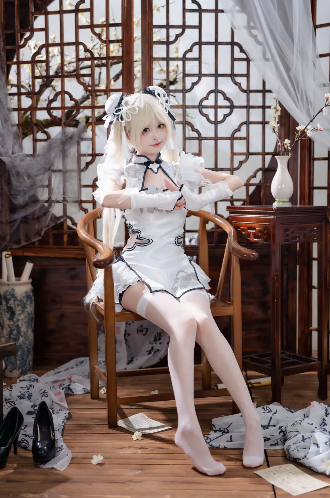 【殷紫萍cos】永劫无间里的济世医者，这次尝试了清冷庭院风 - 第 3 张