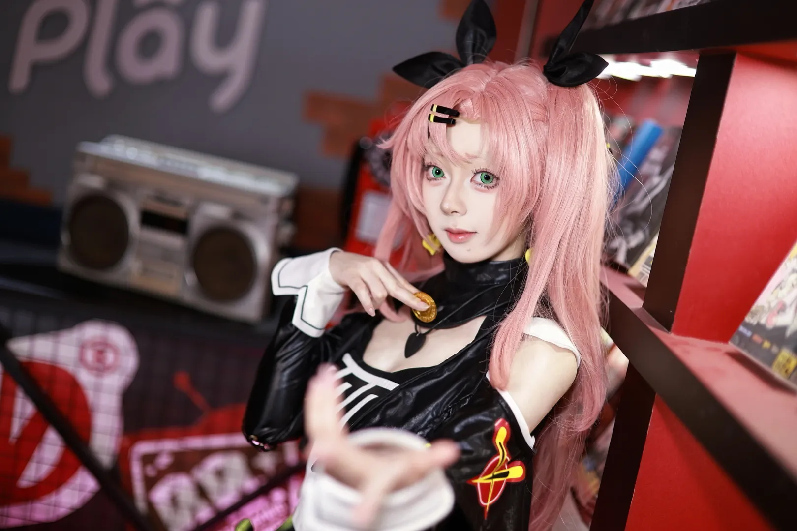 [Nico cosplay] Zenless Zone Zero Cunning Hares Nico official photoshoot Part 3 - Image 2