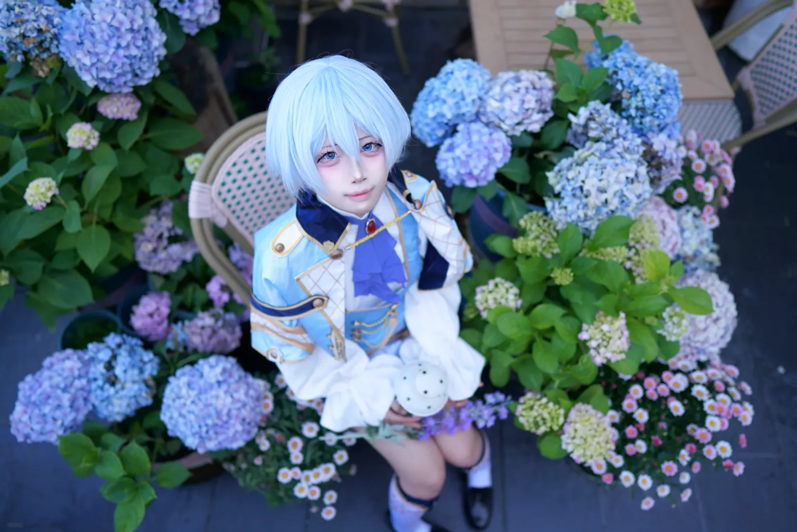 【宵崎奏cos】初音未来缤纷舞台绣球花丛外景拍摄 - 第 2 张
