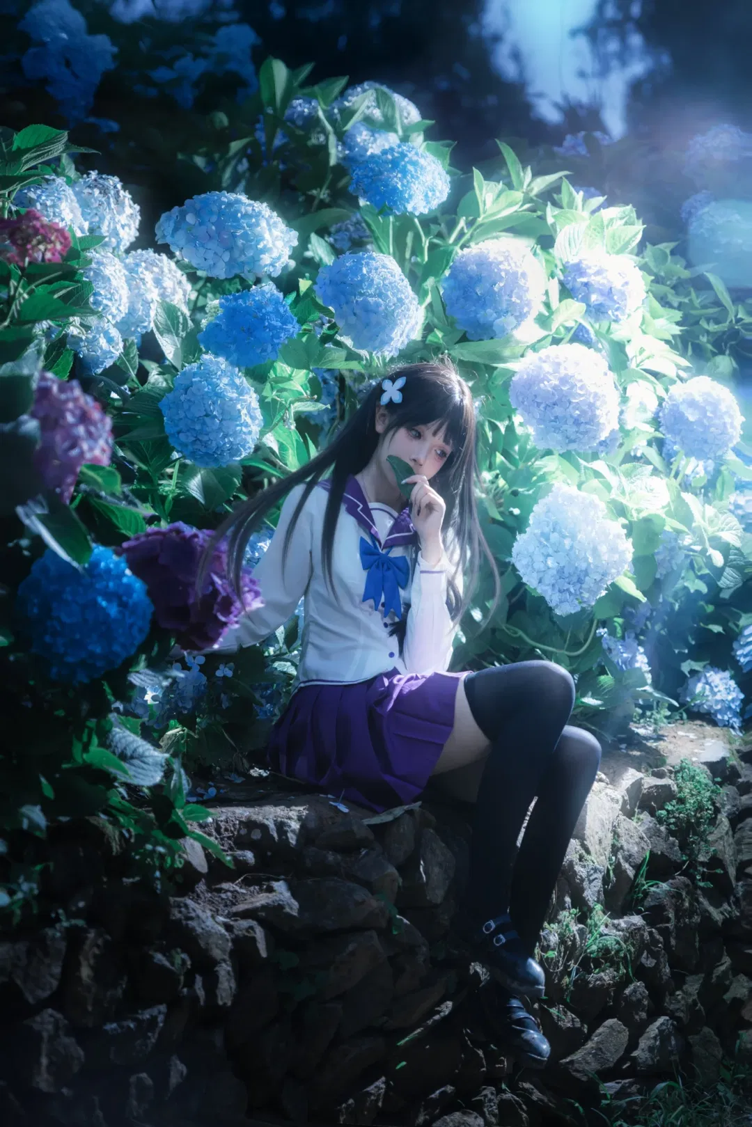 【散华礼弥cos】无尽夏绣球花海中的JK少女 - 第 1 张