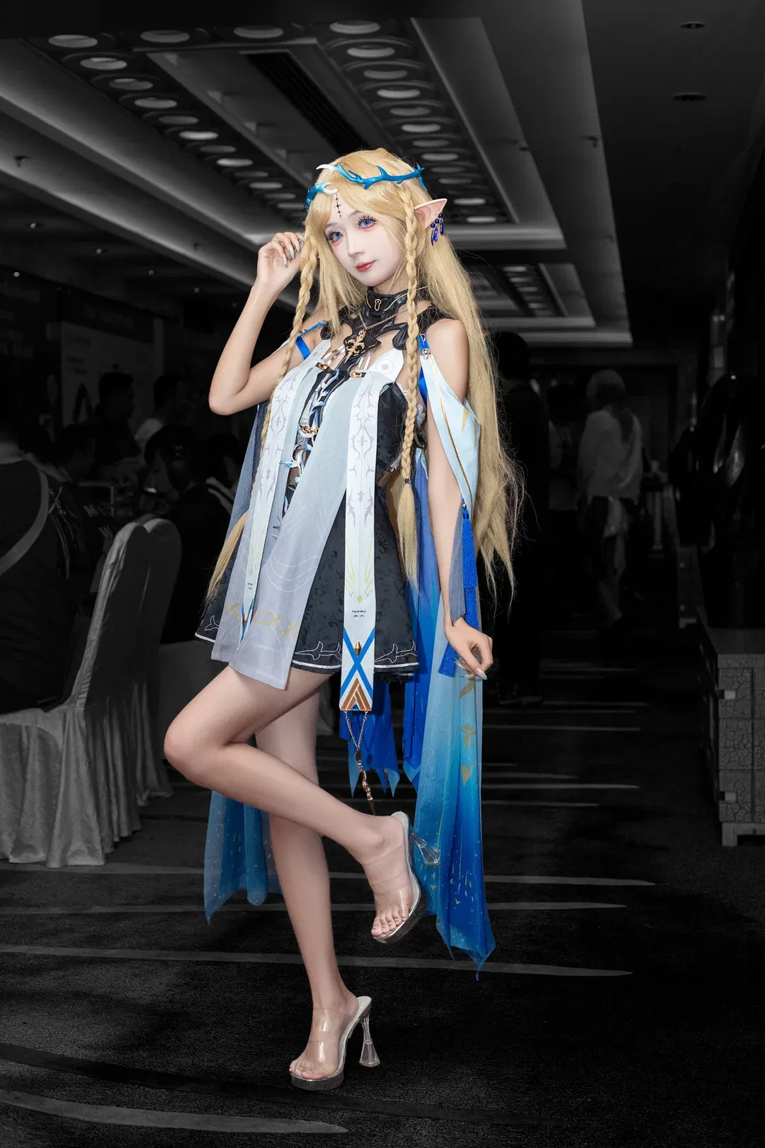 【卡提希婭cos】鳴潮這套服裝的版型和細節很值得細看 - 第 1 張