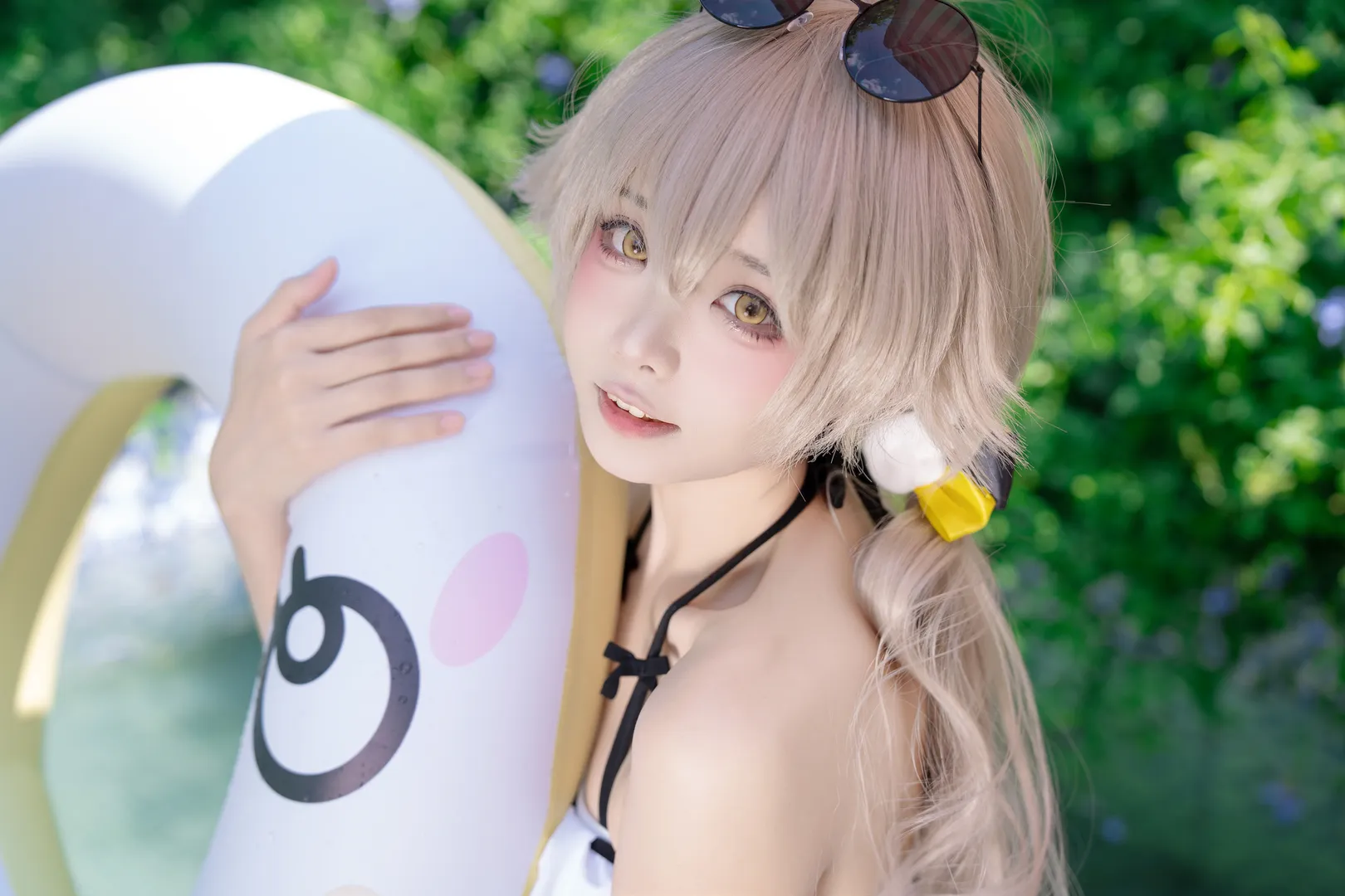 【阿慈谷日富美cos】蔚蓝档案夏日泳装，玩水才是正经事 - 第 2 张