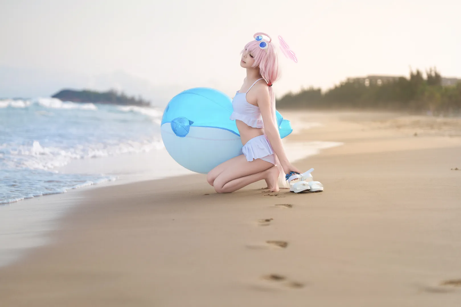 【小鳥遊星野cos】蔚藍檔案的海邊假日，狂風中定格清爽夏日 - 第 9 張
