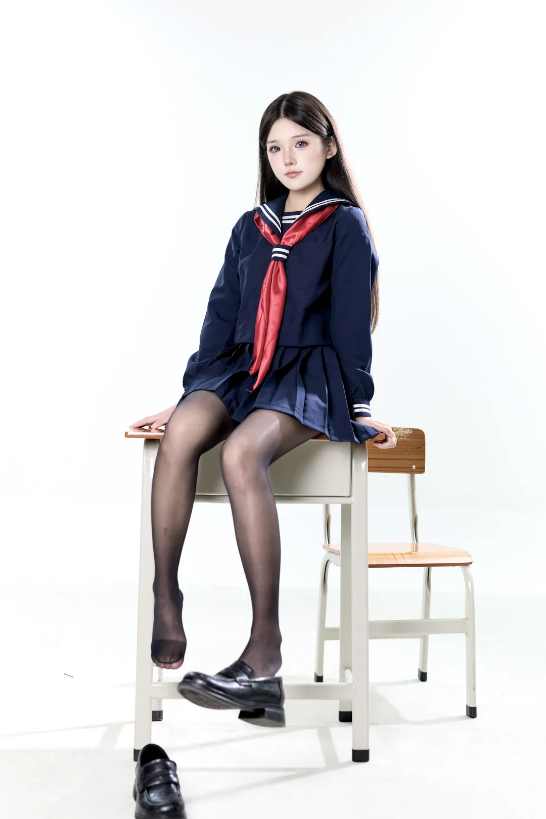 白棚的干净光线和这套水手服真的是绝配 - 第 2 张
