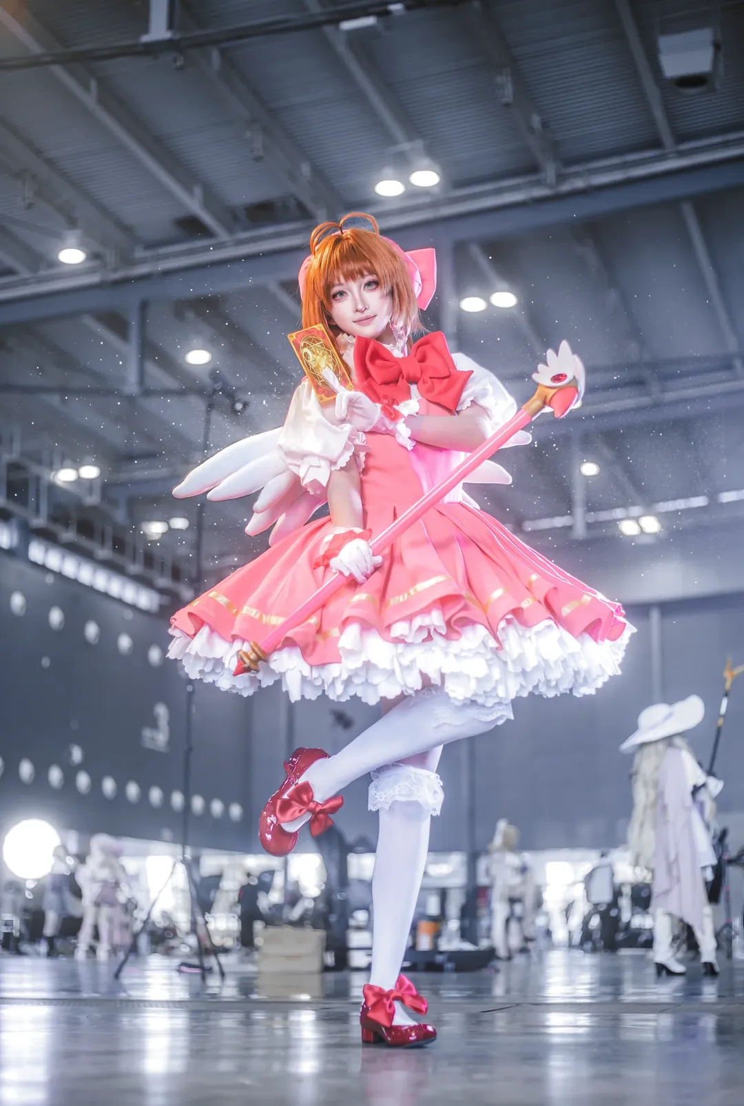 【木之本樱cos】红白战斗服，再现解除封印的瞬间 - 第 1 张