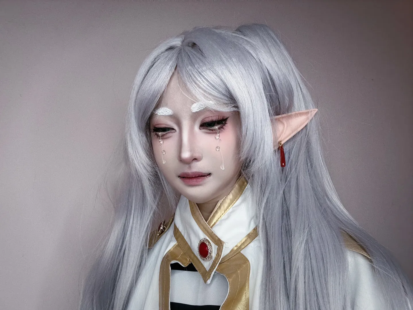 【芙莉莲cos】把这份迟来的感情藏在眼泪里 - 第 2 张