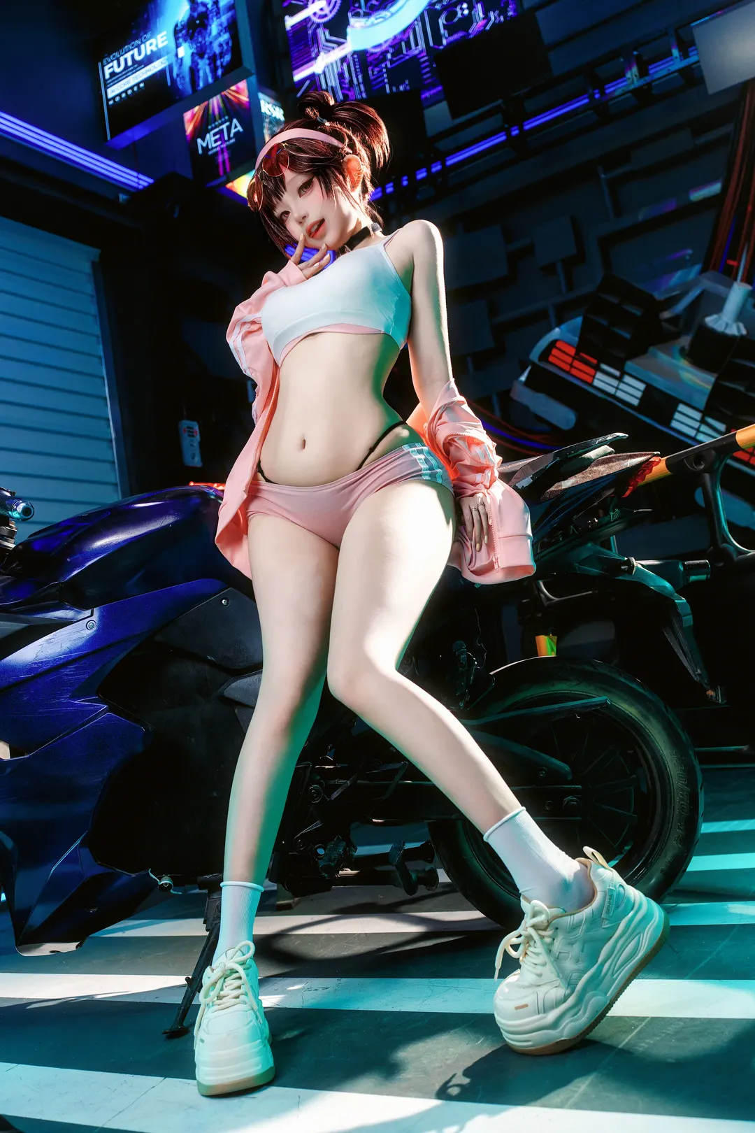 【索拉cos】nikke胜利女神 二次元街头机车计划 - 第 1 张