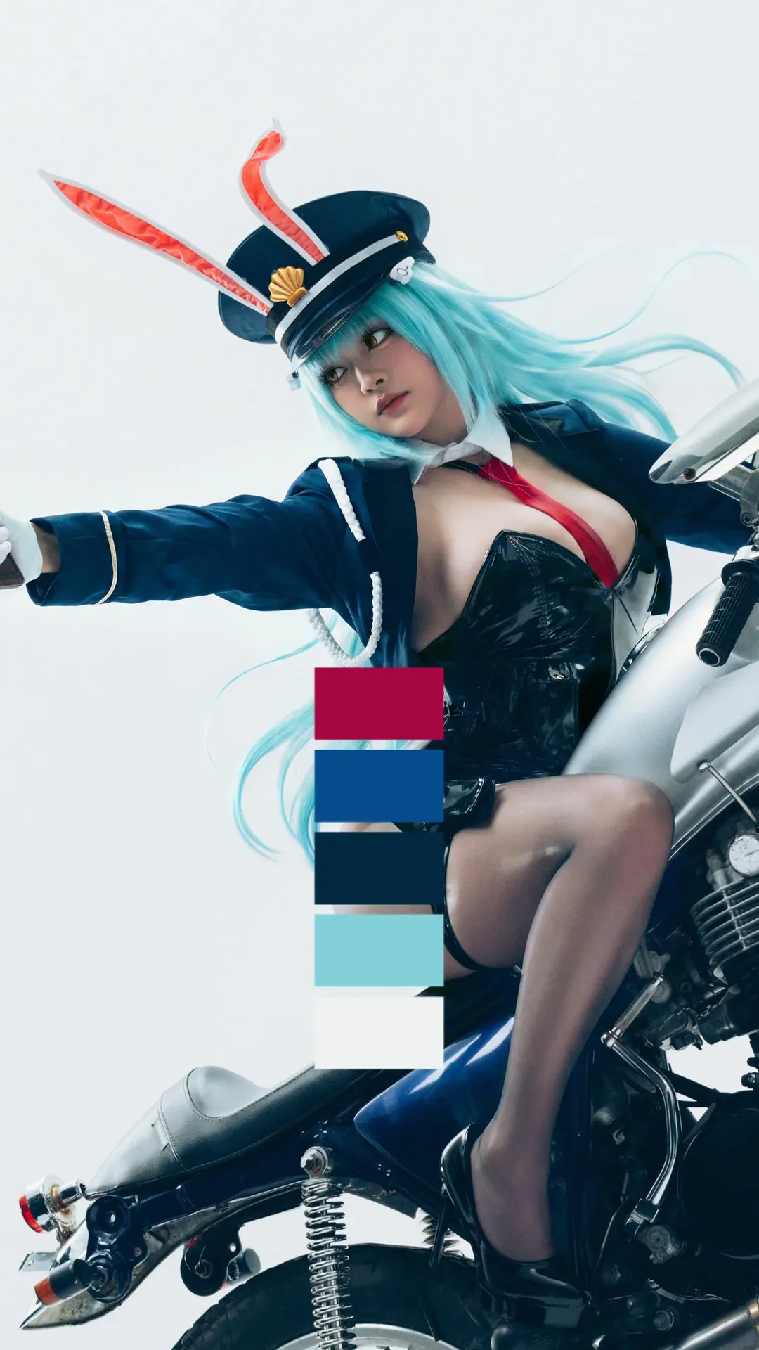 【海王星cos】兔兔警官騎警版，騎著機車的顯眼包 - 第 3 張