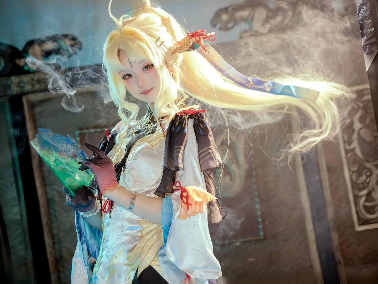【穗穗cos】鸣潮古典书斋里的角色演绎与慵懒氛围 - 第 4 张