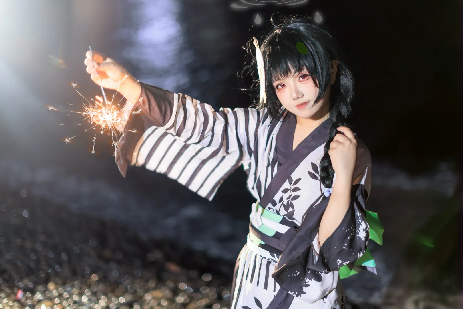 【霞澤美遊cos】深夜河灘的浴衣寫真與仙女棒 - 第 4 張