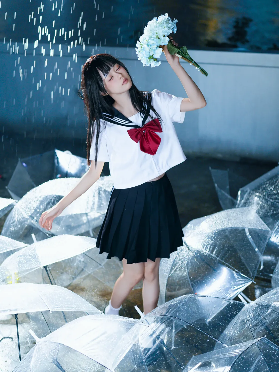 戀如雨止JK制服寫真 雨中透明傘氛圍感拉滿 - 第 11 張
