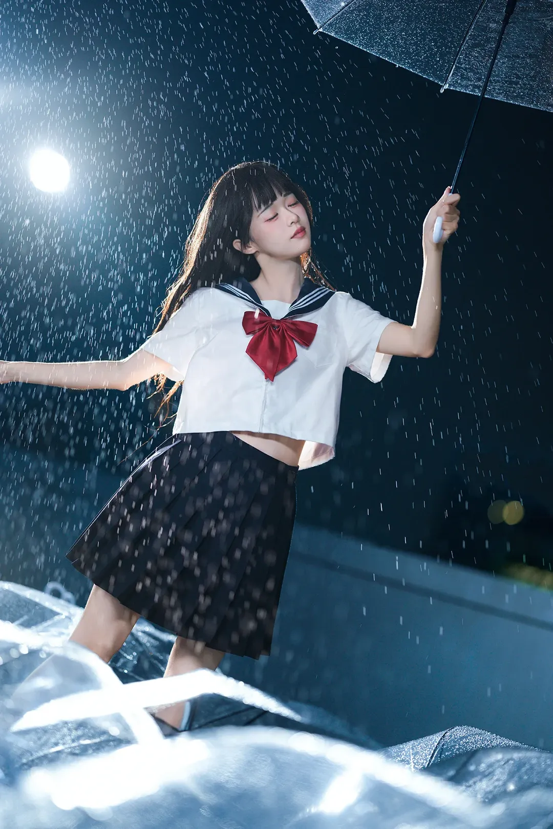 戀如雨止JK制服寫真 雨中透明傘氛圍感拉滿 - 第 2 張