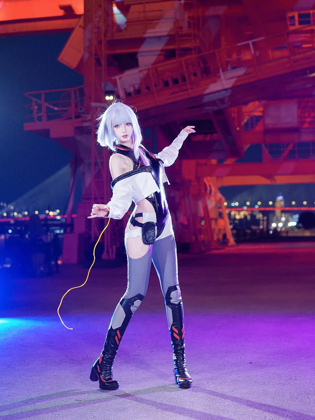 【露西cos】赛博朋克边缘行者杨浦发电厂夜景 - 第 7 张