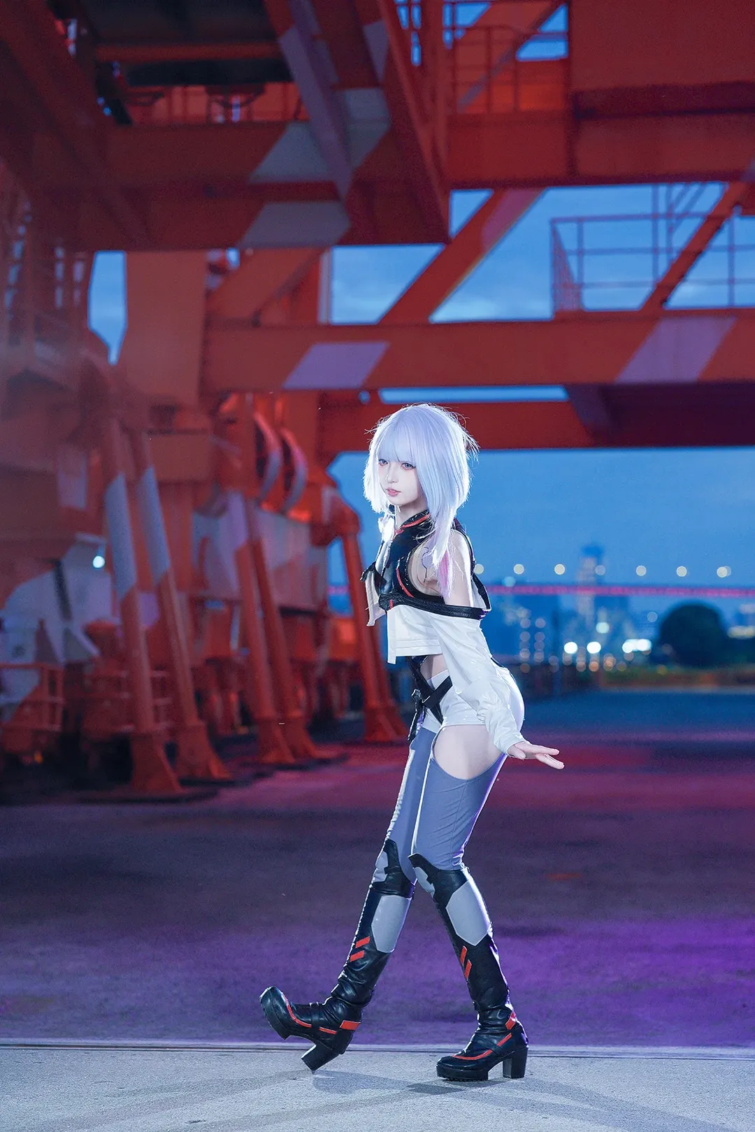 【露西cos】赛博朋克边缘行者杨浦发电厂夜景 - 第 9 张