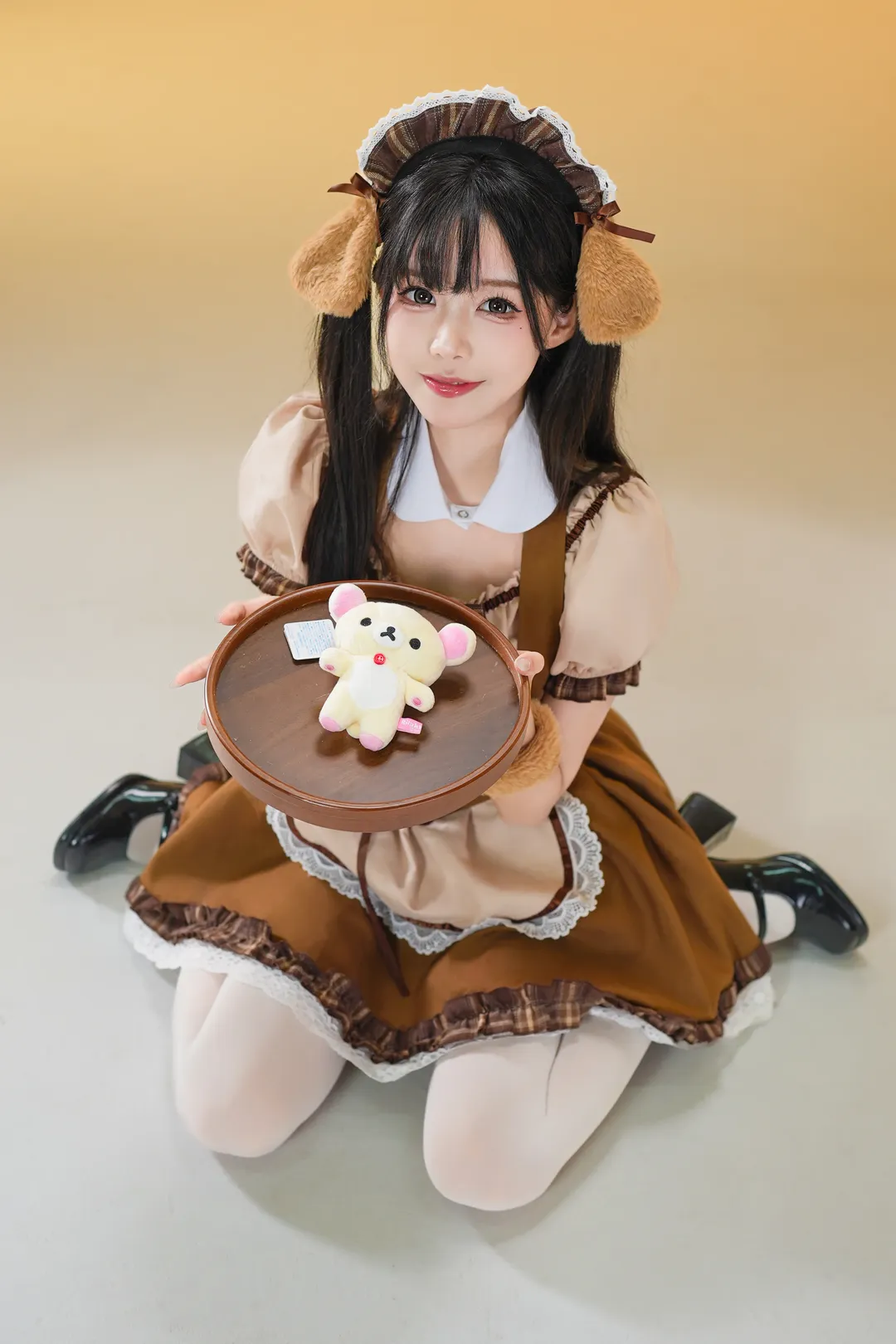 柴犬女僕裝扮，白棚裡的元氣拍攝記錄 - 第 8 張