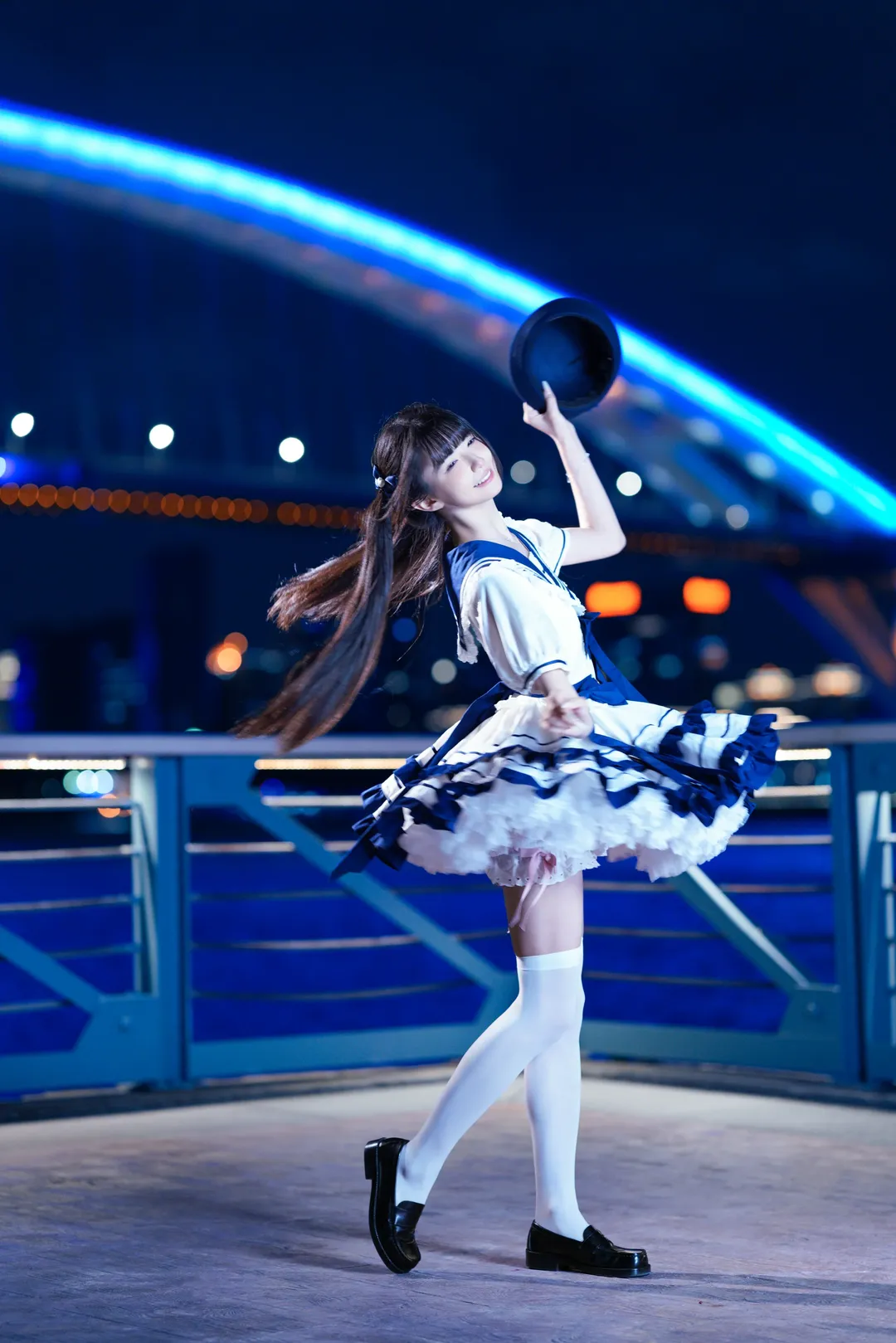 海军风Lolita夜拍魔都，蓝白配色打破次元壁 - 第 7 张