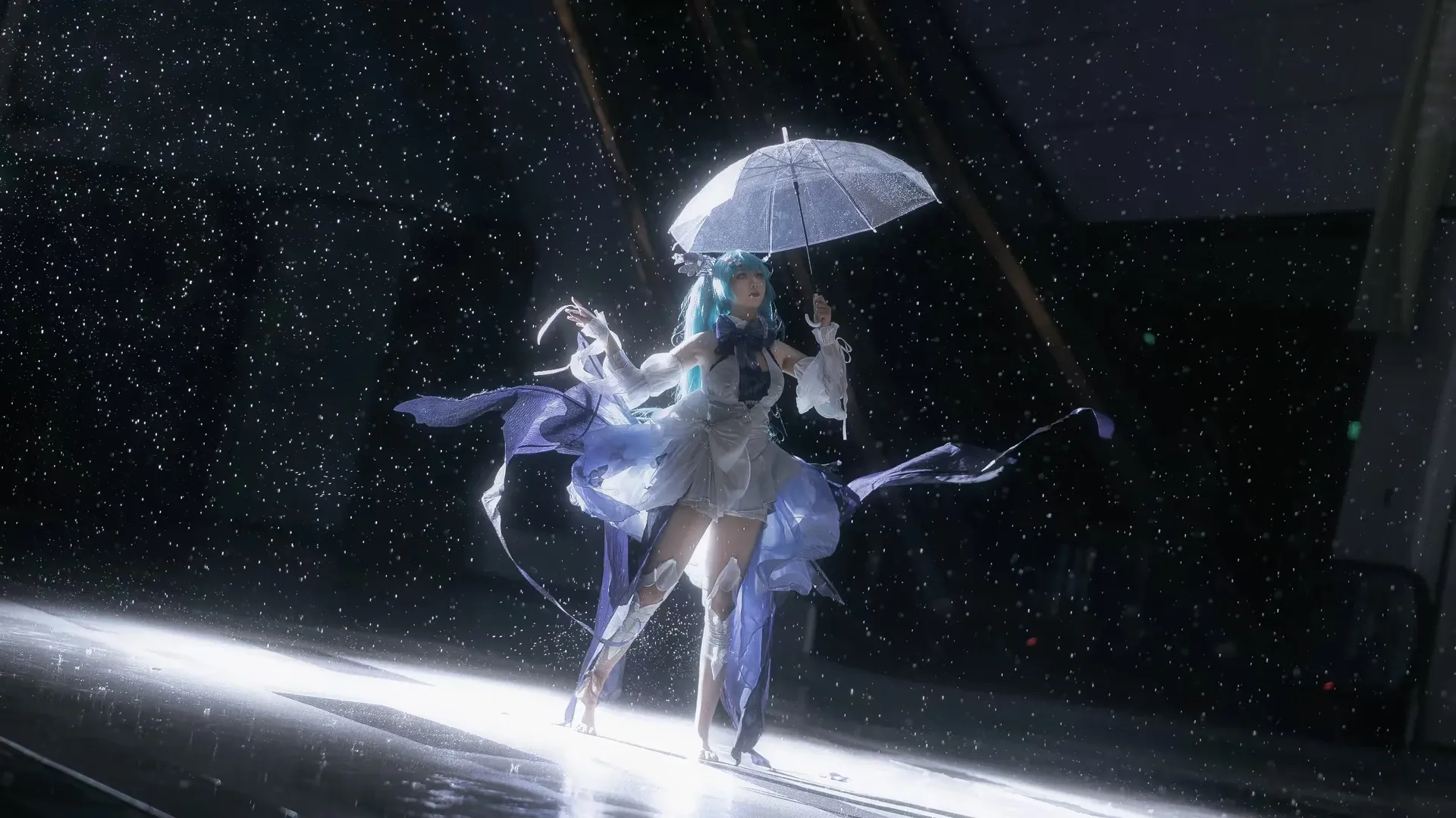 【初音未来cos】梅州漫展雨夜的初音未来予梦 - 第 8 张