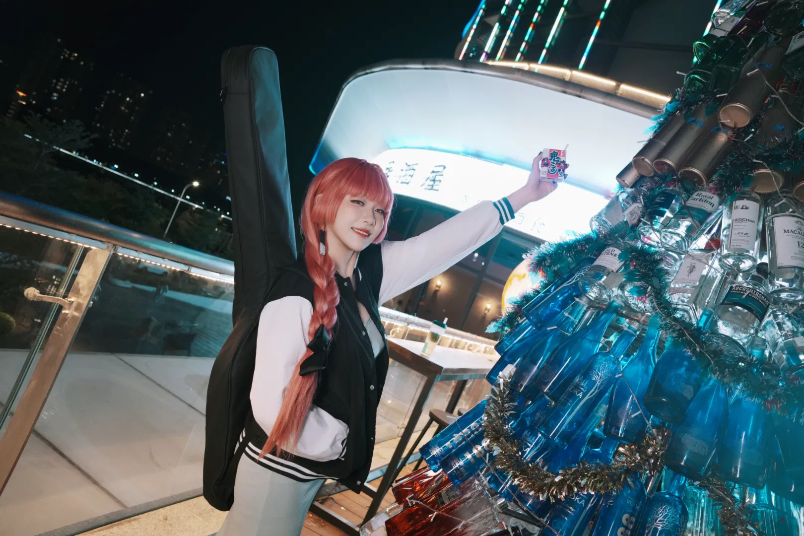 【广井菊里cos】梅州街头夜色下的电贝斯与酒 - 第 7 张