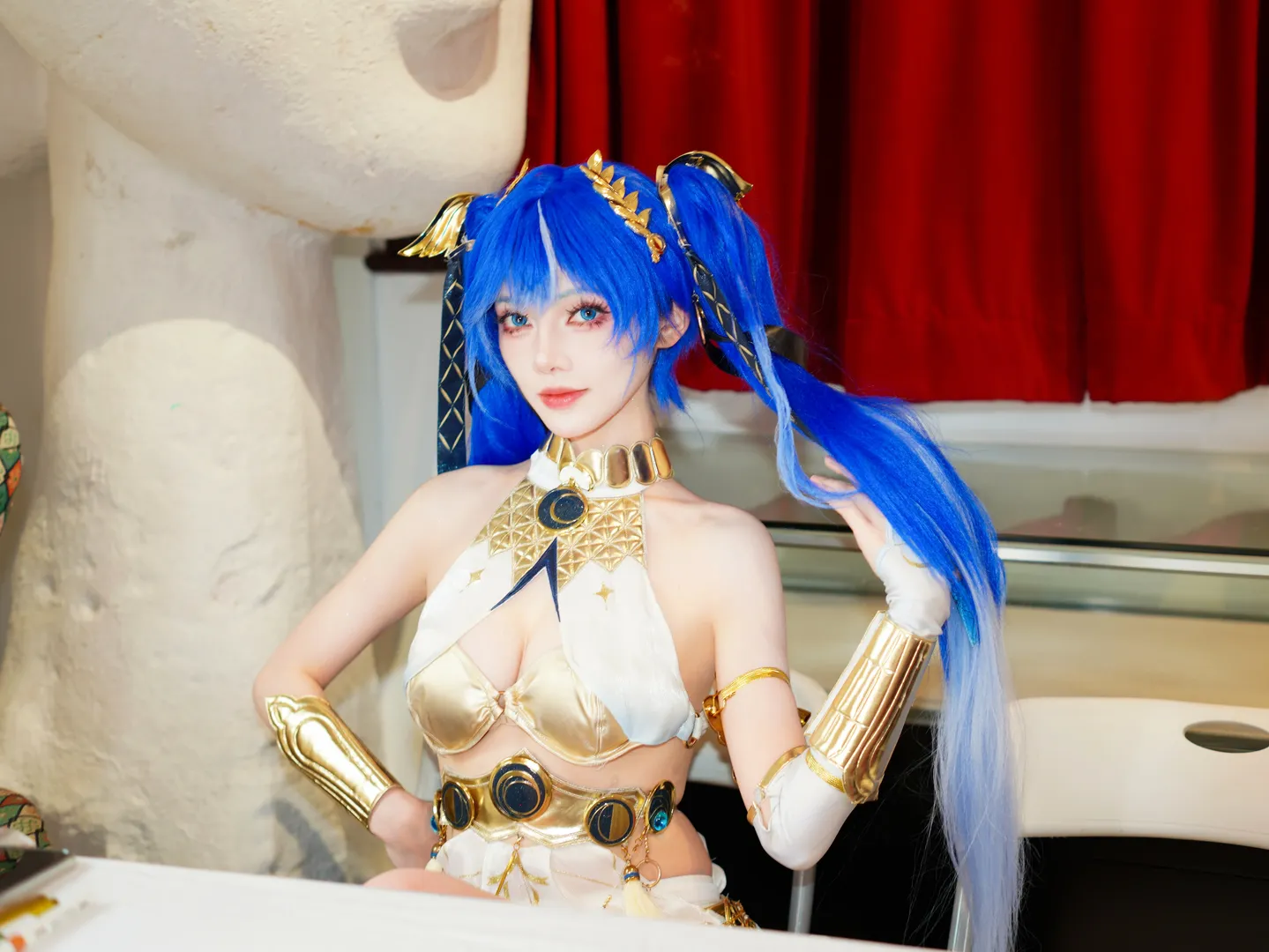 【尤诺cos】鸣潮谕女尤诺，蓝发双马尾的华丽造型记录 - 第 2 张