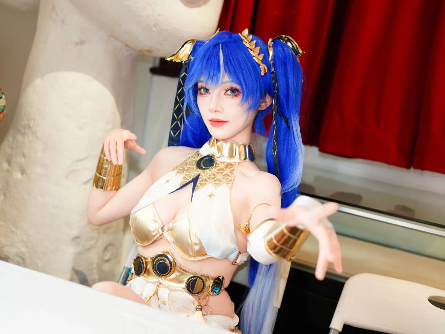 【尤诺cos】鸣潮谕女尤诺，蓝发双马尾的华丽造型记录 - 第 4 张