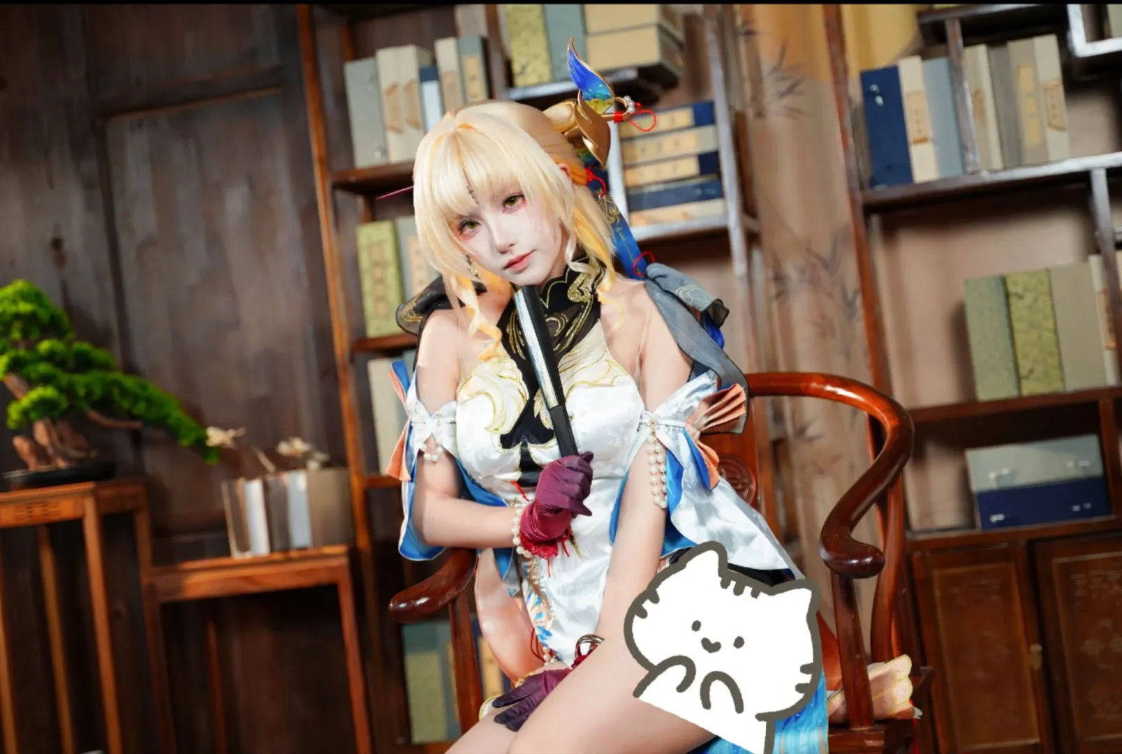 【穗穗cos】鸣潮里的国风折扇与微醺妆容 - 第 3 张