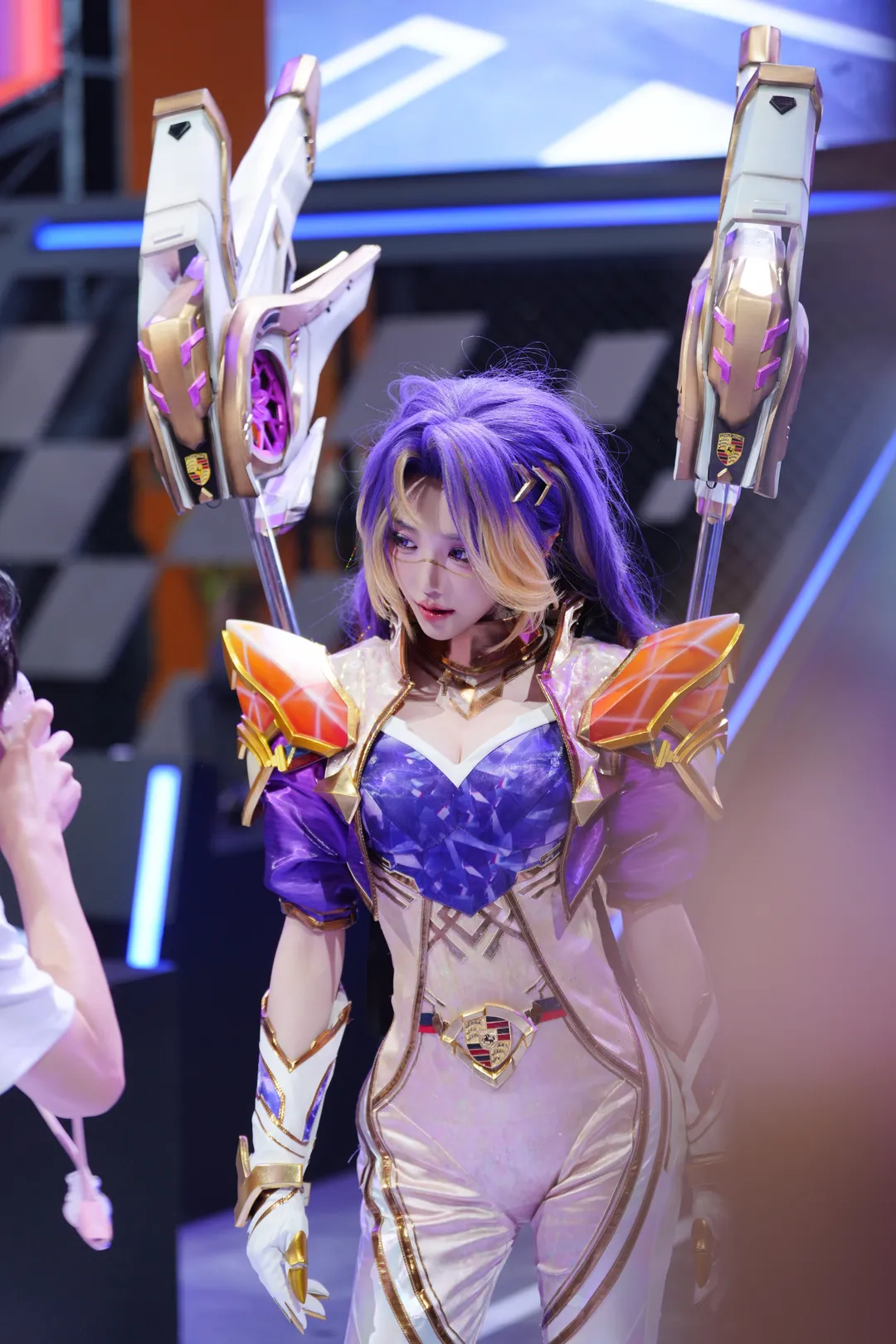 【卡莎cos】英雄联盟手游机甲战衣与天崩开局 - 第 2 张