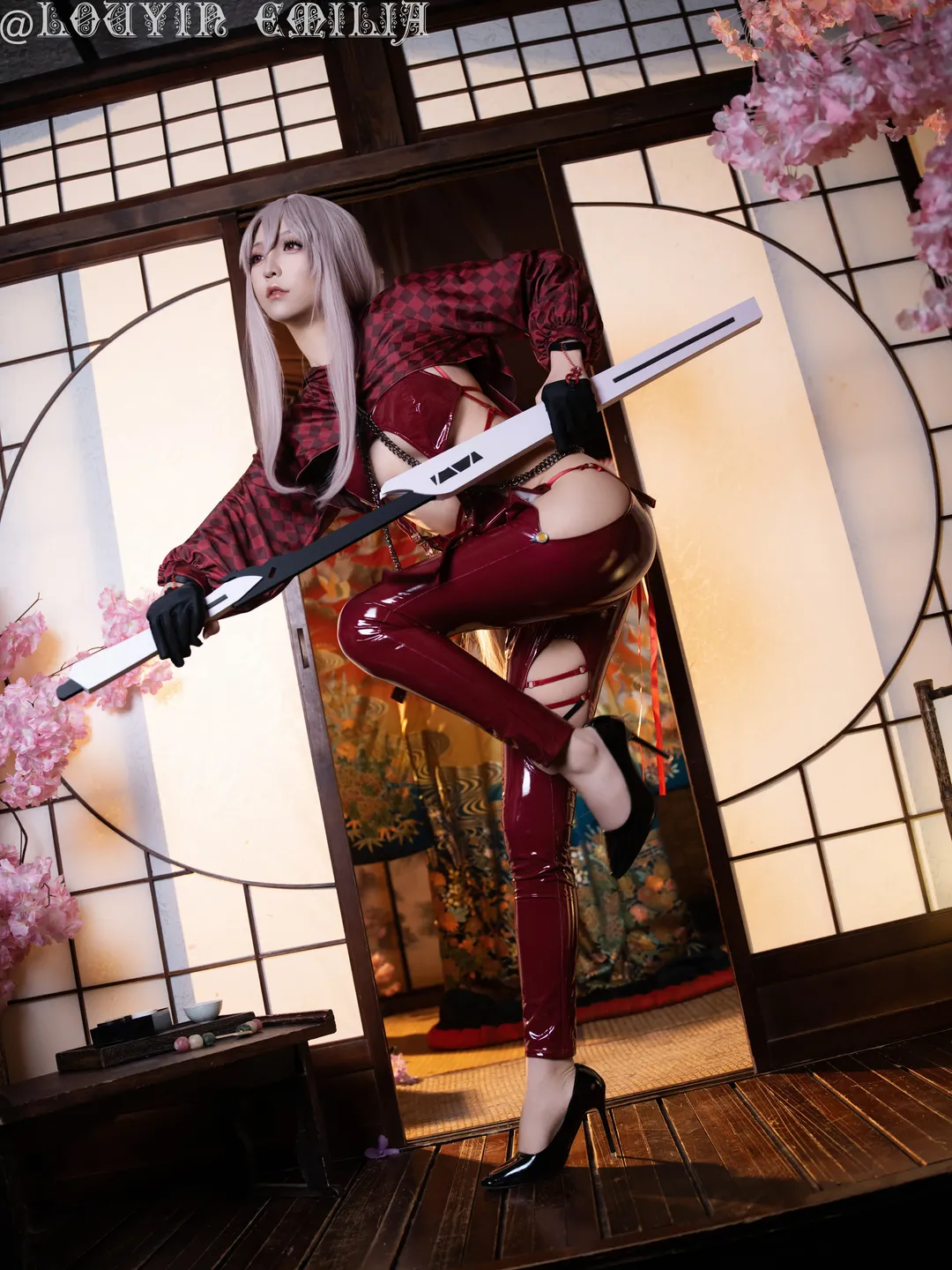 【紅蓮cos】勝利女神，紅色膠衣與和風之刃 - 第 1 張