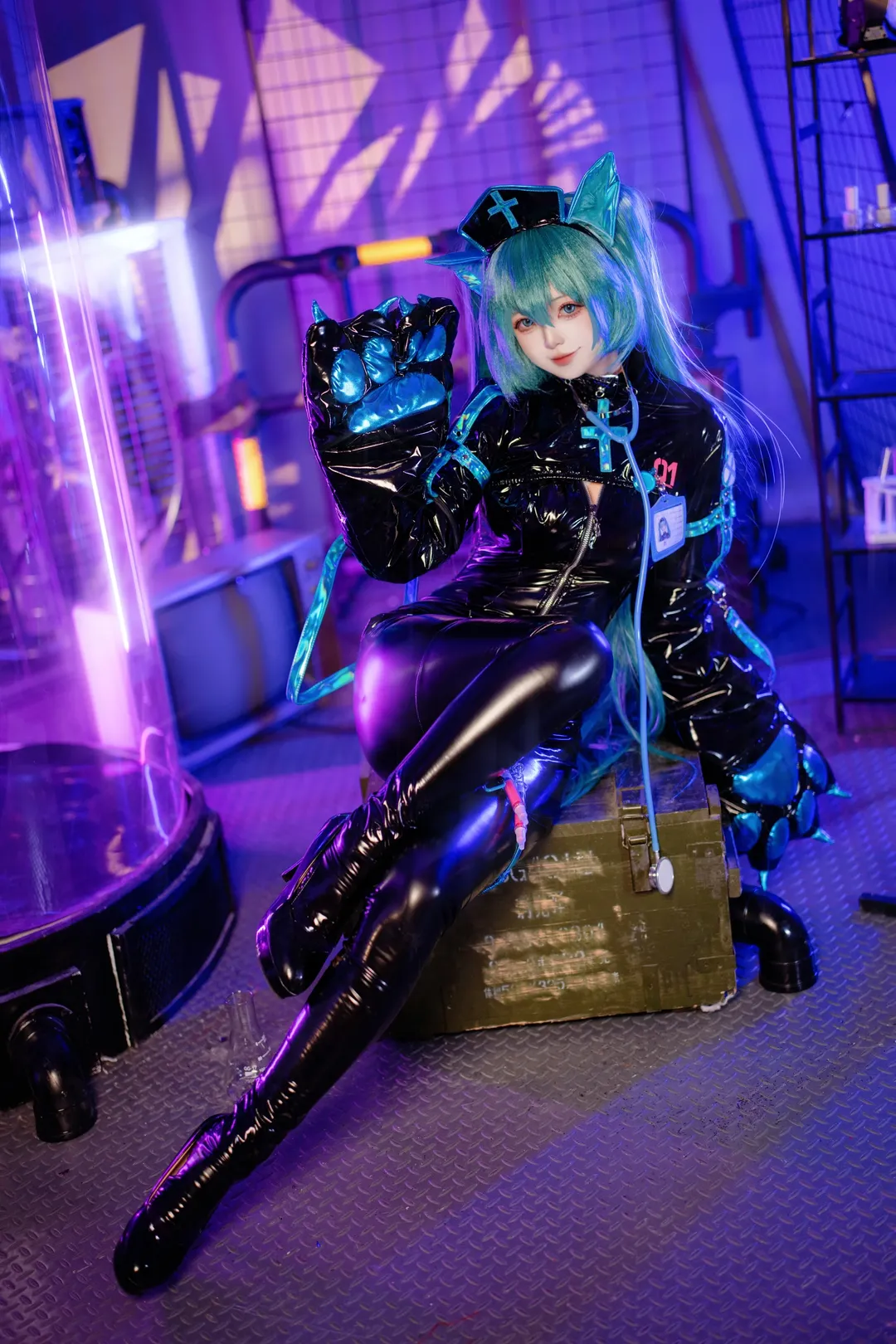 【初音未来cos】赛博朋克护士的秘密诊疗室