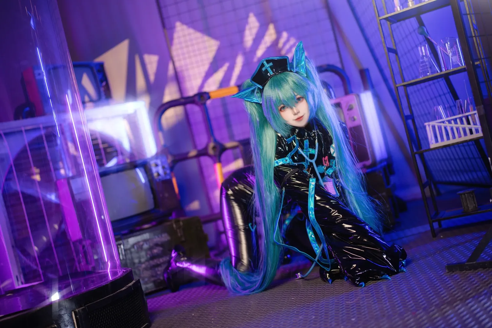 【初音未來cos】賽博朋克護士的秘密診療室 - 第 3 張