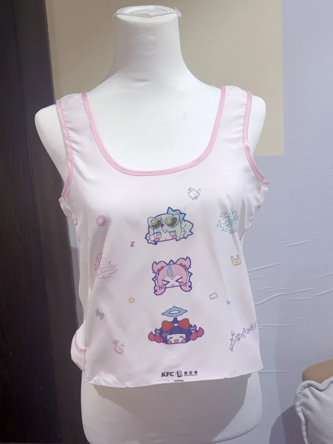 【千夏cos】绝区零KFC联动袋子爆改小背心，原版XS码硬穿到M-L - 第 3 张