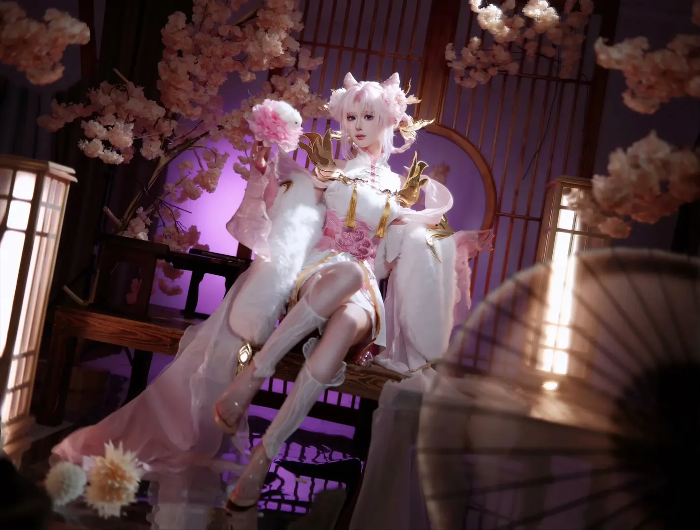 【嫦娥cos】王者荣耀拒霜思皮肤 梦幻仙境里的清冷仙子 - 第 6 张
